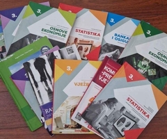 Prodajem komplet knjiga za 3. razred ekonomske škole - Zadar