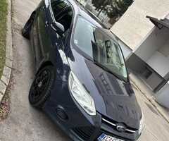 ford focus caravan