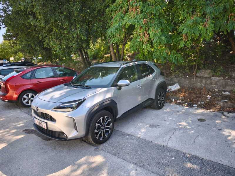 Toyota Yaris Cross 1.5 VVTI 125 KS sport, automatik