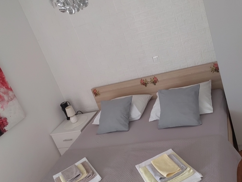 Drveni krevet 200*200 ručni rad