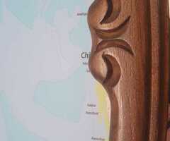 Starinsko ogledalo s drvenim rezbarenim rubom