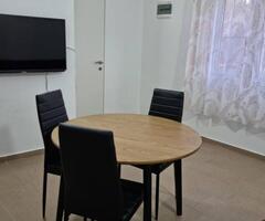 Iznajmljuje se stan na Višnjiku za 500 eura.