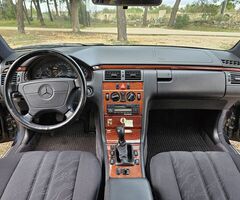 Mercedes E 200, W 201, odlično stanje