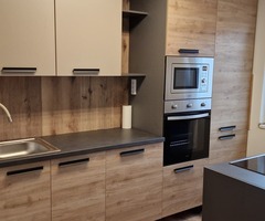 Melada, novo opremljen veliki dnevni,spavaća, kuhinja