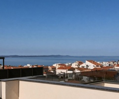 Zadar - Diklovac trosoban stan s vrtom i krovnom terasom najam